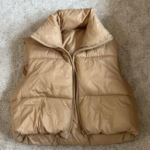Women’s Cropped Puffer Vest- Size Small